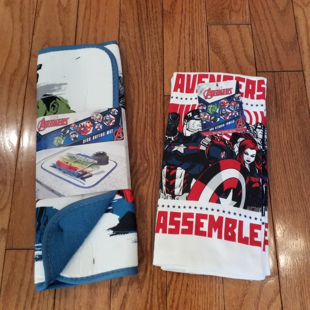 NEW Avengers Drying Mat with Kitchen towels